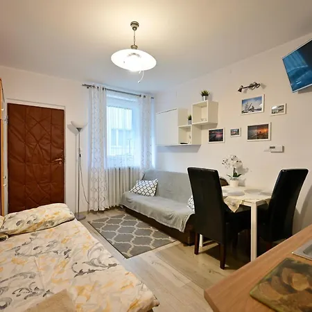 Z Aneksem Kuchennym غدينيا