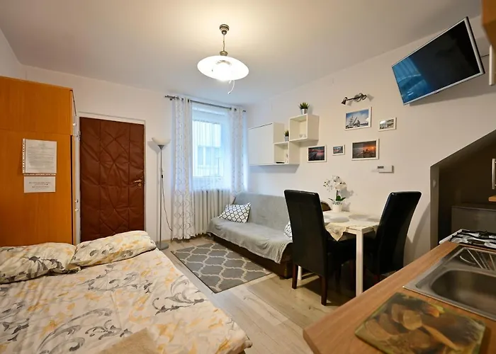 Z Aneksem Kuchennym Gdynia